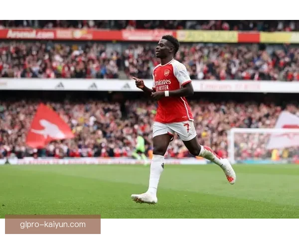 萨卡助攻与进球双双发力，英超赛场表现亮眼再创佳绩